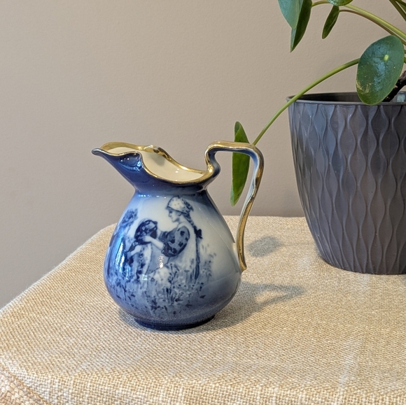 Royal Bayreuth Creamer Babes In The Woods Girl Petting Dog - Picture 3 of 10